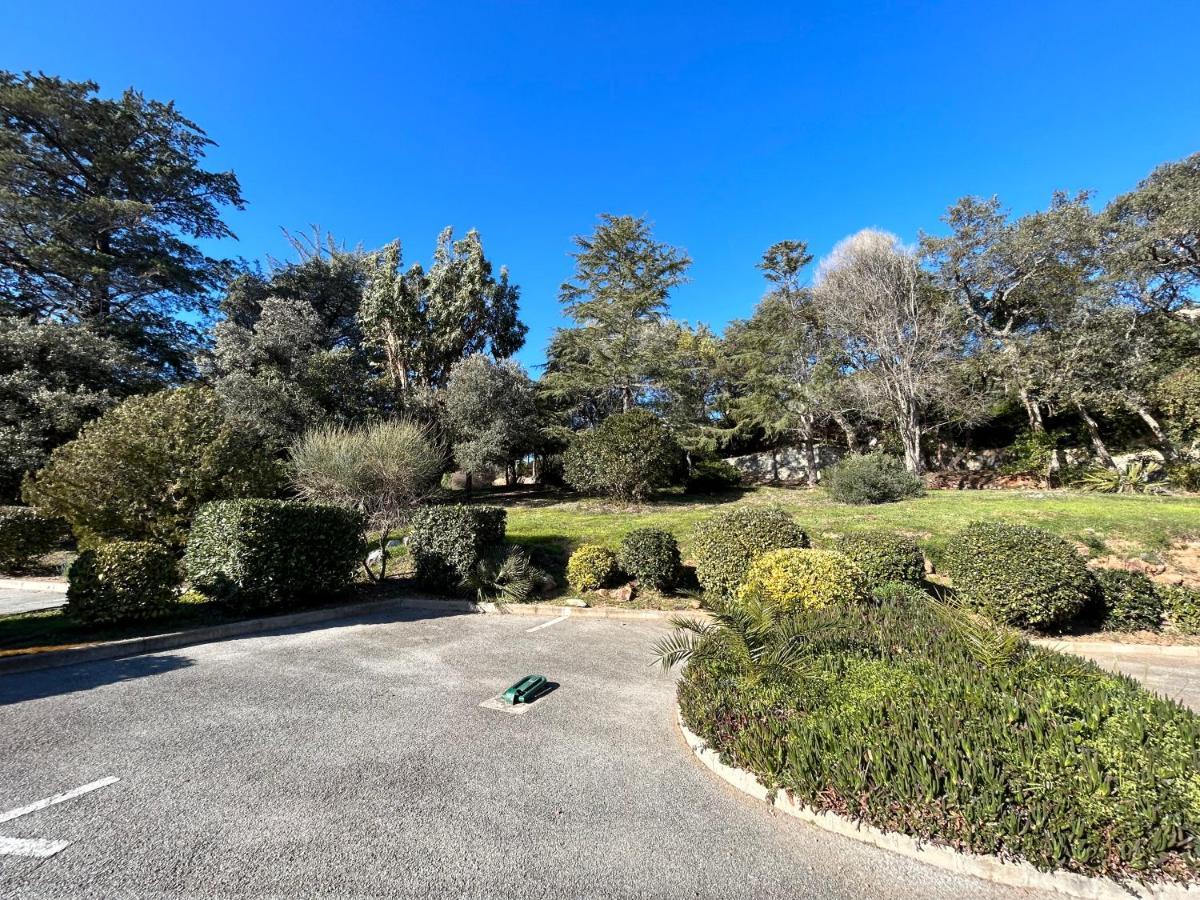 Appartement Vue Mer Domaine Arbore Saint-Raphael (Var) Exterior foto